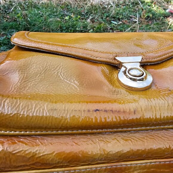 GOLDENBLEU Patent Leather Shoulder Bag Handbag Satchel, Pre-owned - Picture 7 of 10